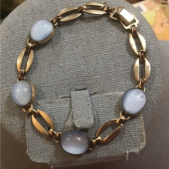 We Richard:stamped ( 1/20 12k GF) moonstone link bracelet vintage very rare find - Picture 2 of 9